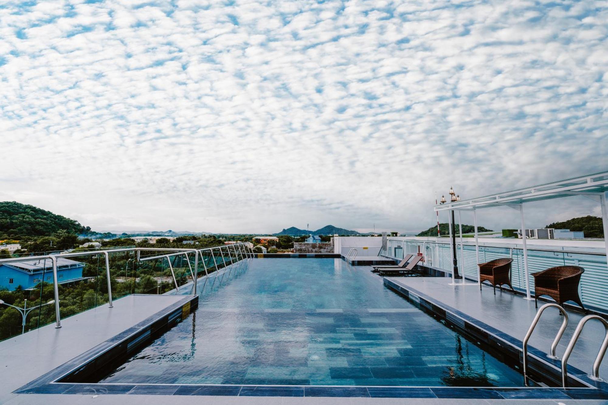 Sunrise Hotel Hà Tiên Zewnętrze zdjęcie